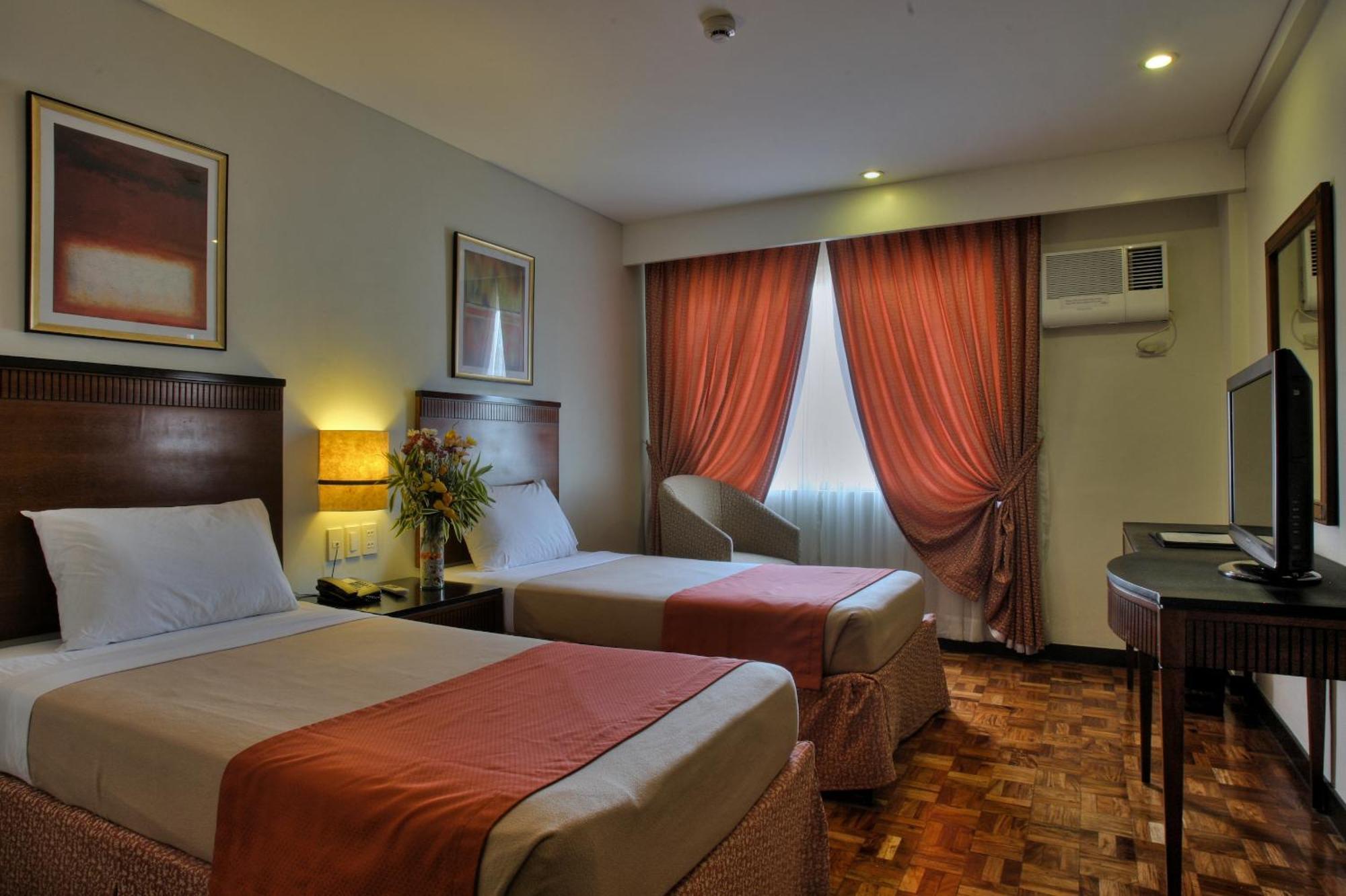 Fersal Hotel Neptune Makati Makati City Dış mekan fotoğraf