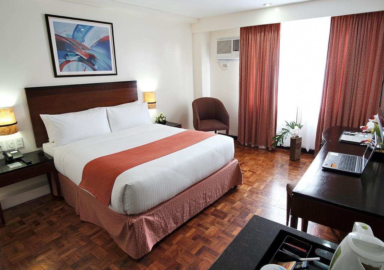 Fersal Hotel Neptune Makati Makati City Dış mekan fotoğraf