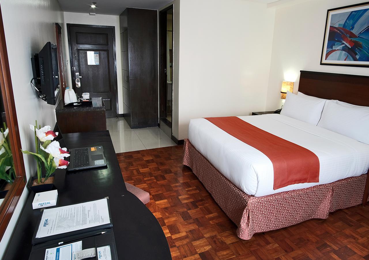Fersal Hotel Neptune Makati Makati City Dış mekan fotoğraf