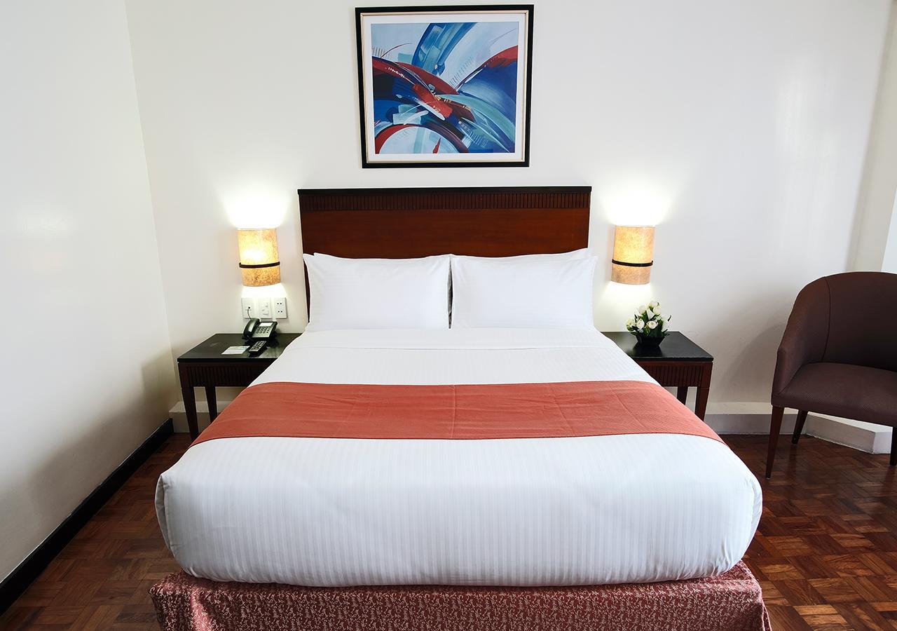 Fersal Hotel Neptune Makati Makati City Dış mekan fotoğraf