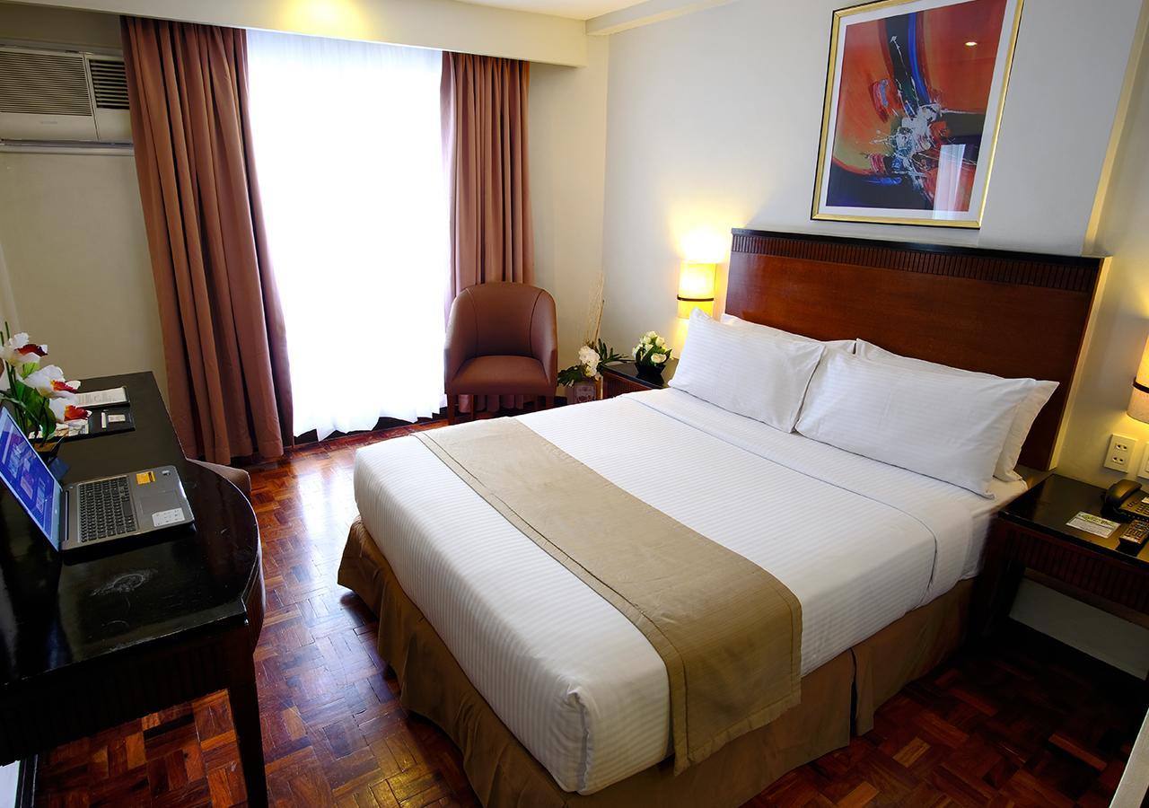 Fersal Hotel Neptune Makati Makati City Dış mekan fotoğraf