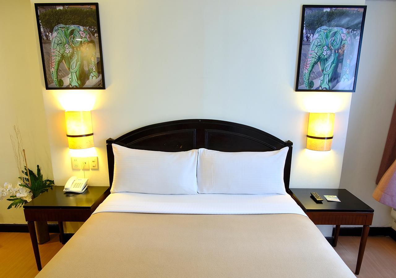 Fersal Hotel Neptune Makati Makati City Dış mekan fotoğraf